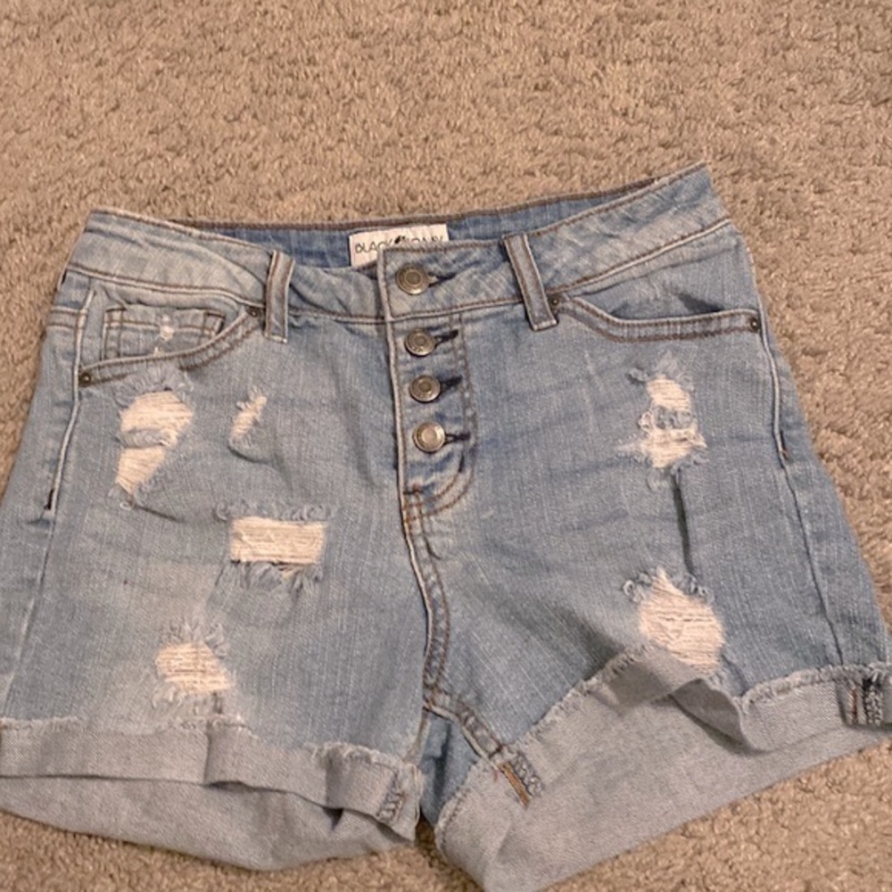 Button Up Distressed Denim Shorts💙